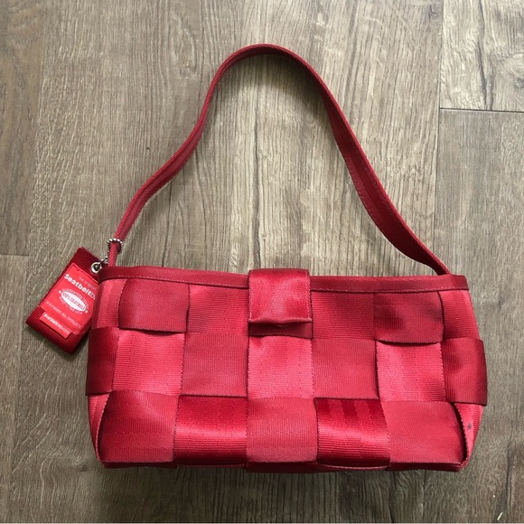 Harveys Bags Harveys The Original Seat Belt Bag Shoulder Red Poshmark